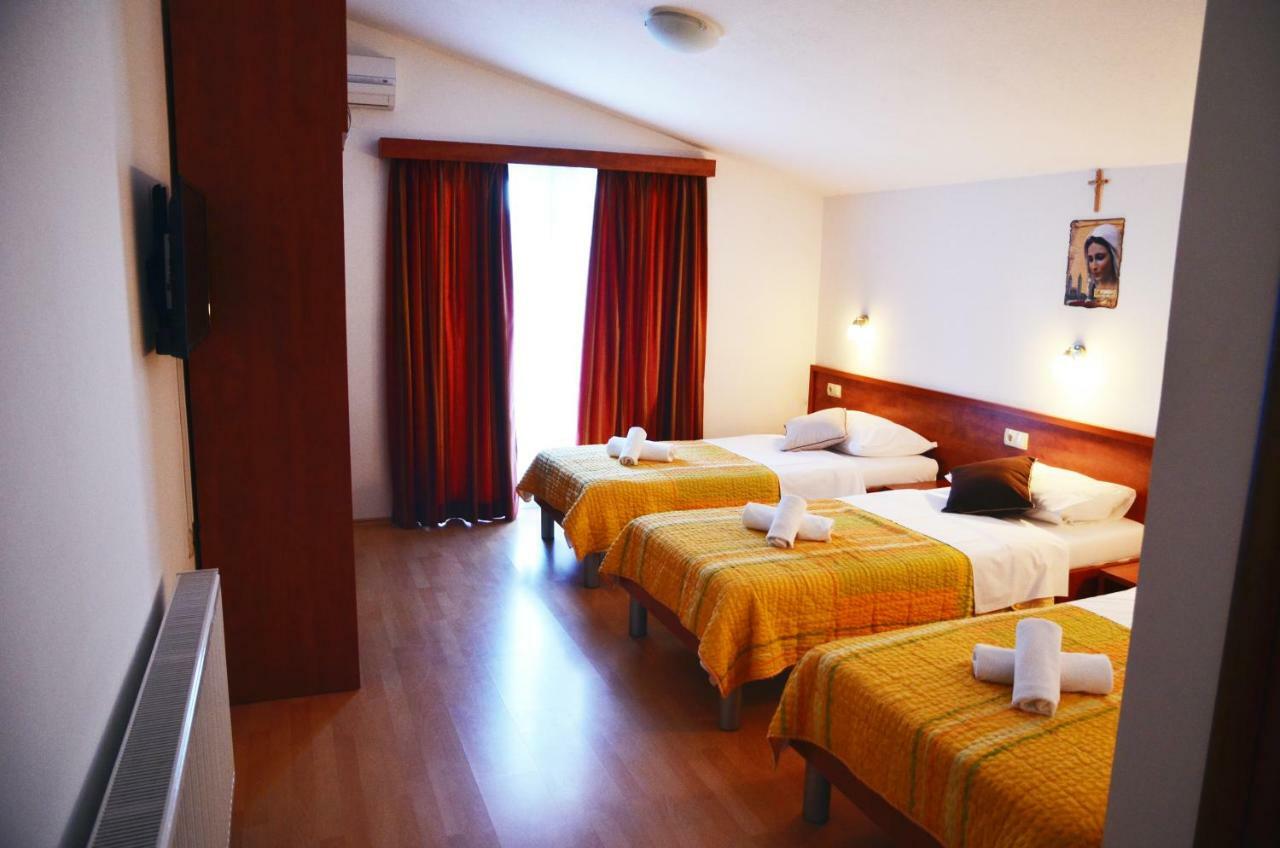 Hotel Quattro Medjugorje Exterior photo